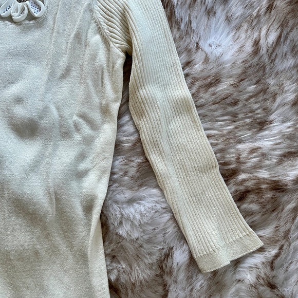 Boston Proper Cream Color Embroidered 3/4 Length Sleeve Sweater - Picture 4 of 7